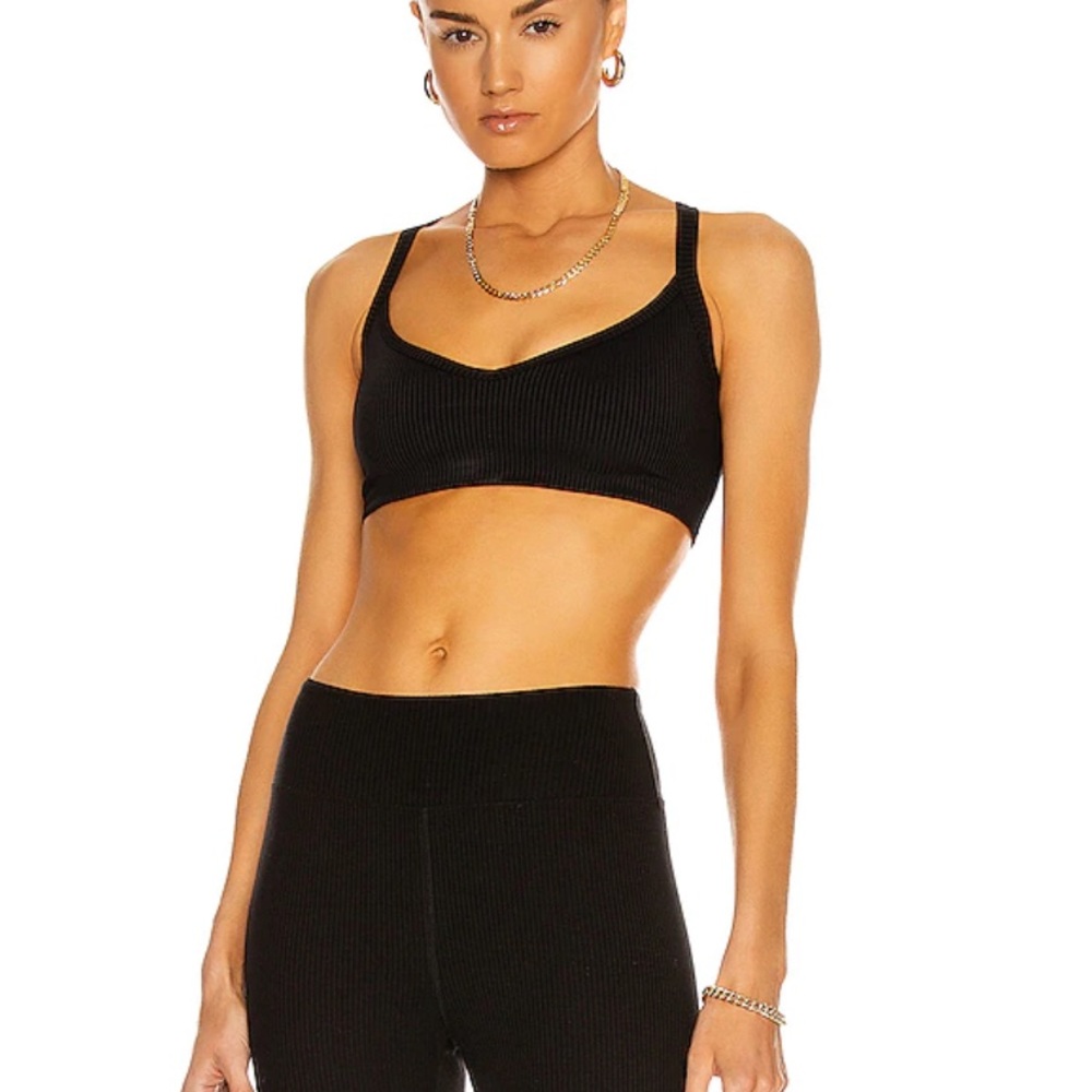 YEAR OF OURS Ribbed Curve Bra